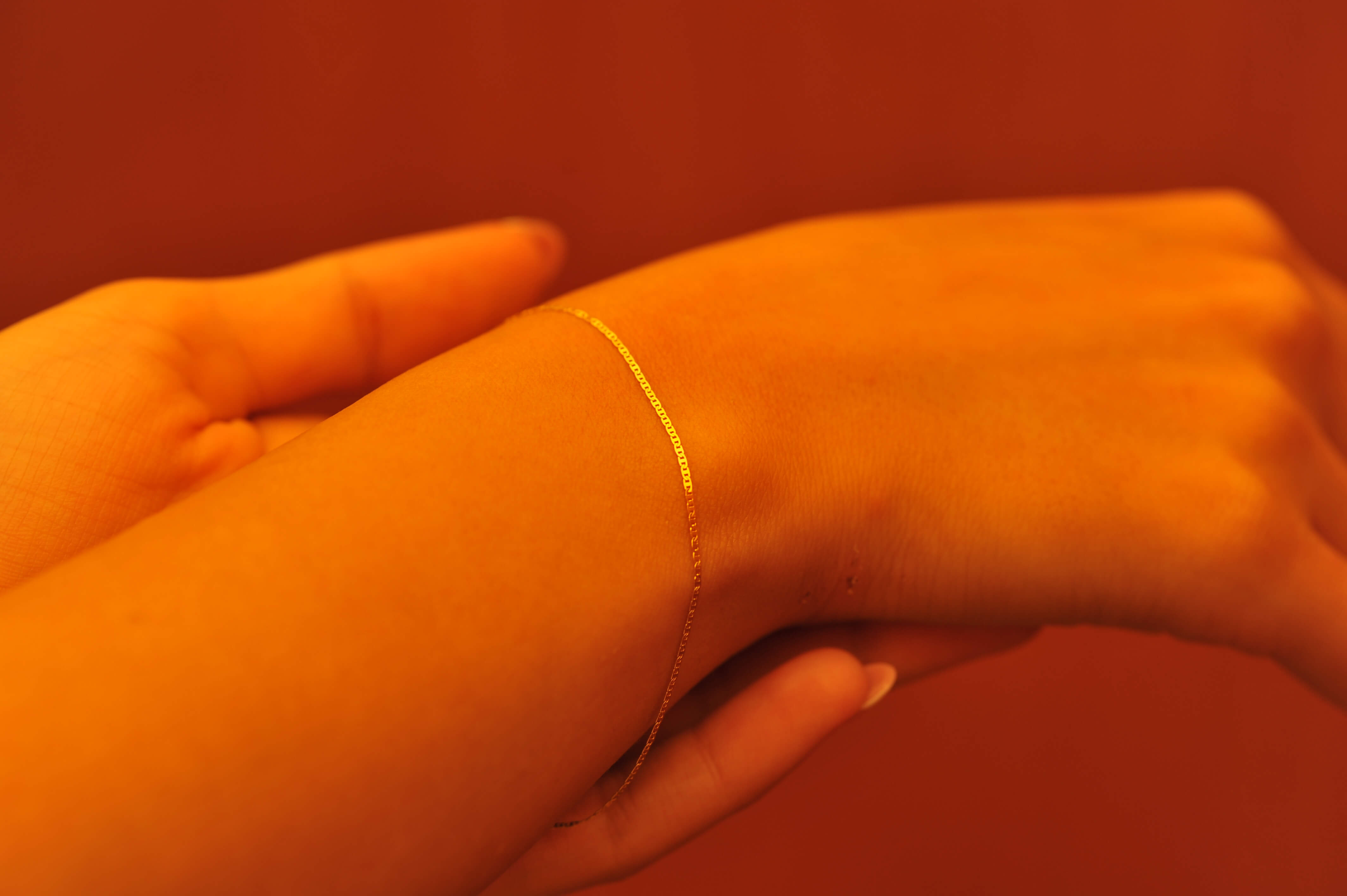 14K Solid Gold 1 mm Herringbone Bracelet